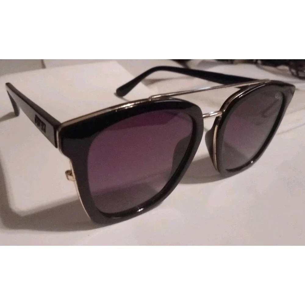 Quay Australia Sweet Dreams 125 Womens Black with Gold Trim Sunglasses
